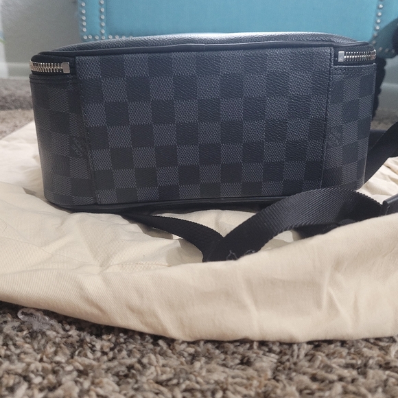 LOUIS VUITTON Damier Graphite Michael Backpack Orginal Owner W/ DUSTER - Picture 6 of 8
